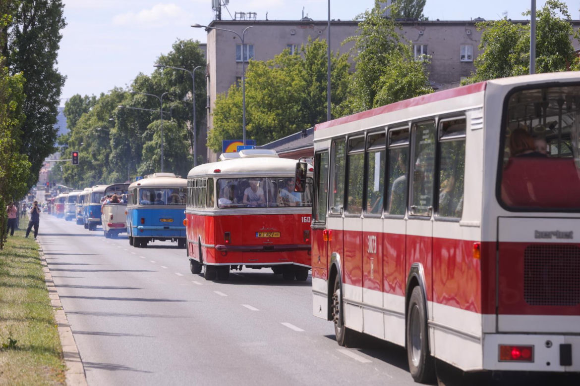Parada Zabytkowych Autobusów 