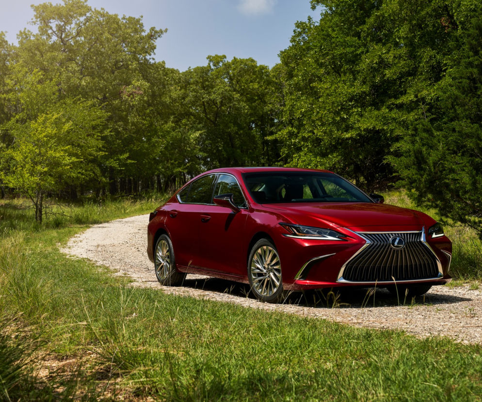 Lexus ES z napędem AWD