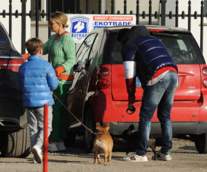 Rozenek odwiedziła pieska w szpitalu