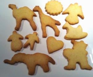 Zabawne kształty kruchych ciasteczek
