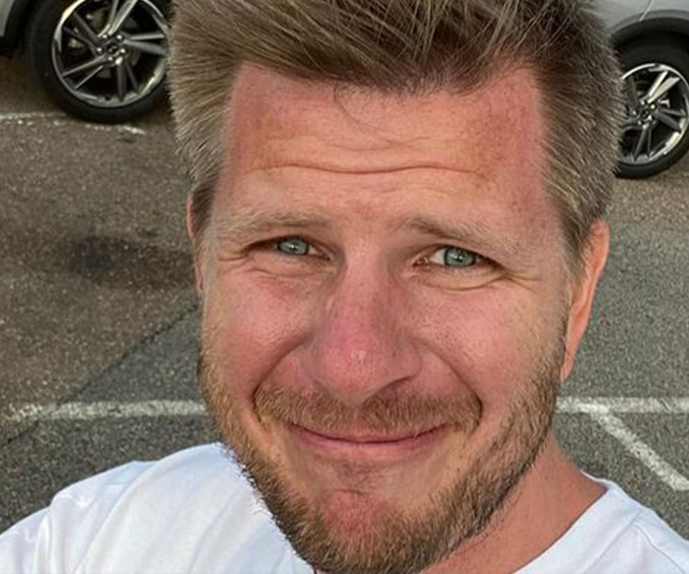 Filip Chajzer pojechał do Paryża kosmicznym autem