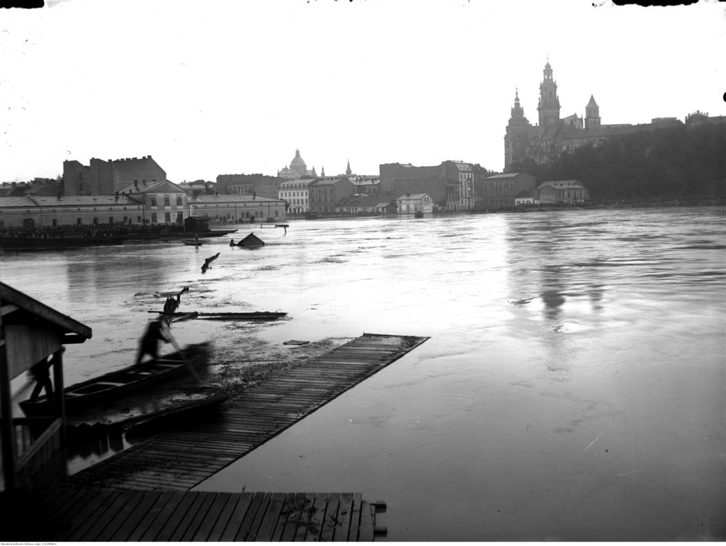 Kraków pod wielką wodą. Po centrum miasta pływały kajaki
