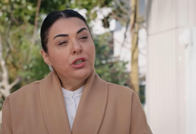 "Panna młoda", odcinek 43: Bliscy martwią się o Mukadder. Kobieta wyszła z domu i nie daje znaku życia