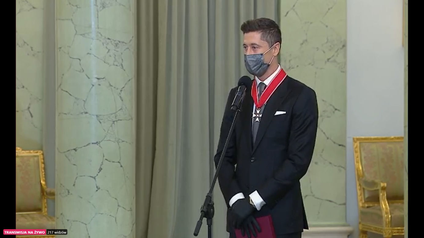 Robert Lewandowski otrzymał order od prezydenta Andrzeja Dudy