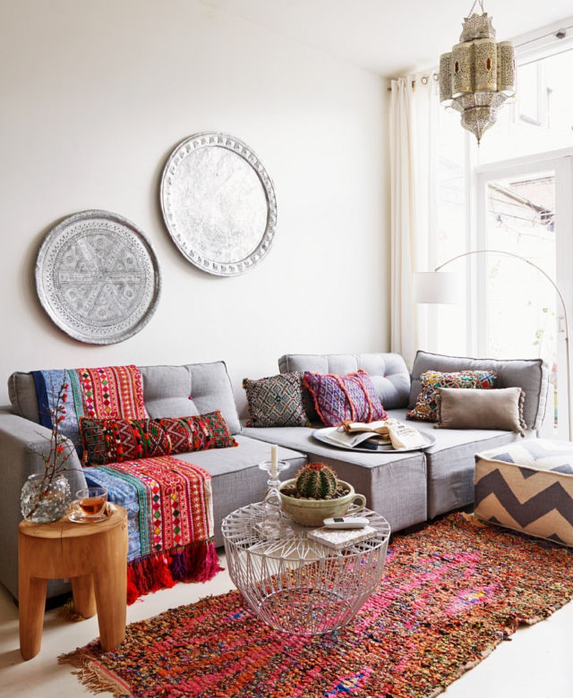 Szara sofa