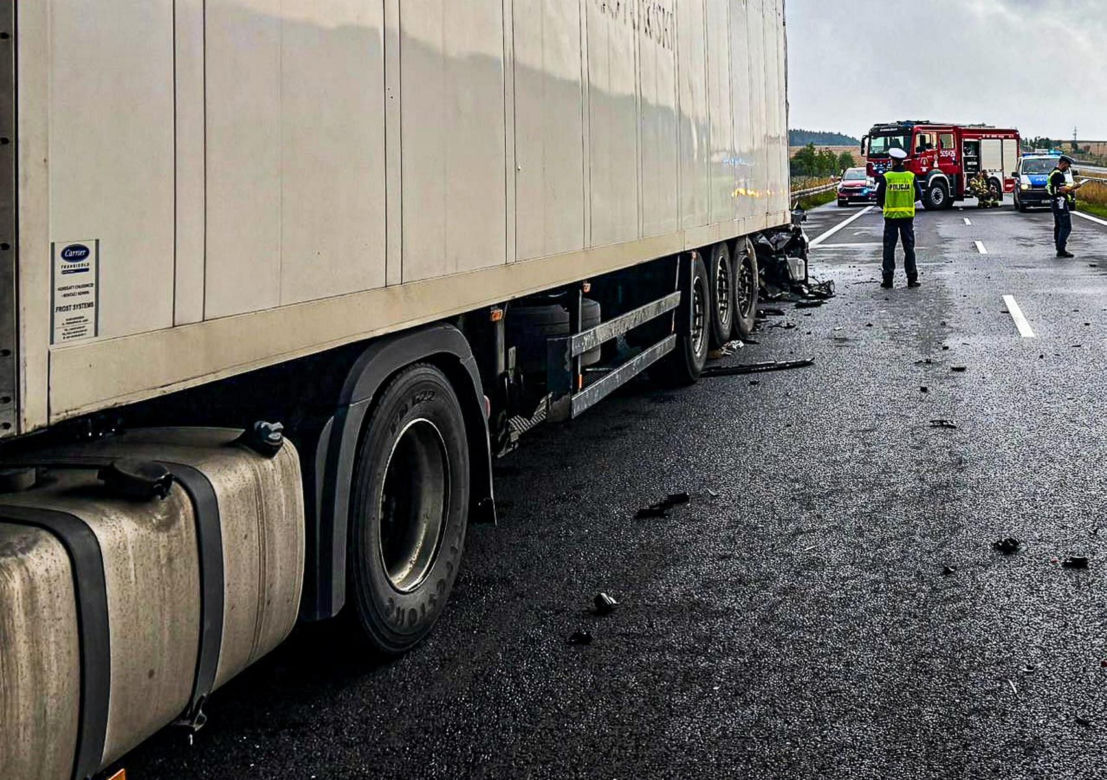 Wypadek na S7 pod Nidzicą. Trzy osoby nie żyją