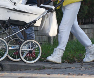 Pierwszy spacer Małgorzaty Rozenek z dziećmi po kwarantannie