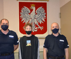 Poznań: W zaroślach leżał mężczyzna. 14-latek został bohaterem 