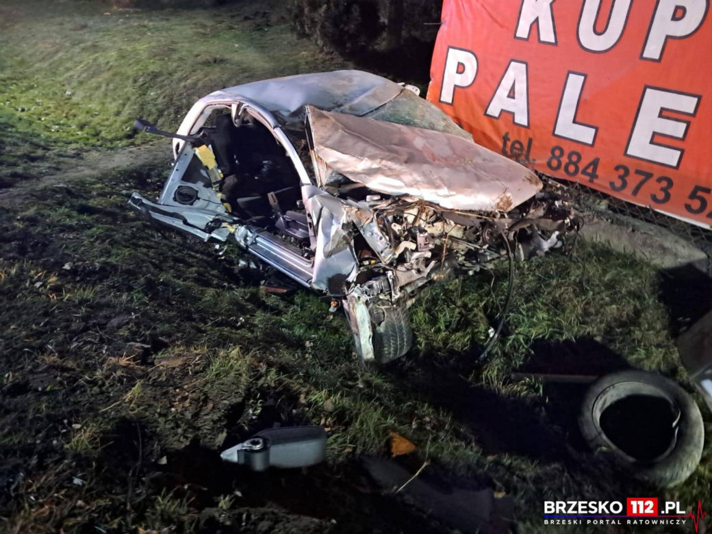 Gnojnik. Śmiertelny wypadek w sylwestra. 18-latek z audi nie żyje [ZDJĘCIA].