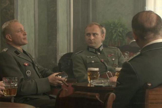 Czas honoru 7 sezon  odc. 1. Lars Rainer (Piotr Adamczyk), Heinrich Pabst (Borys Szyc)