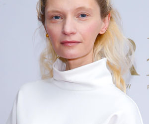 Agata Buzek kiedyś wyglądała zupełnie inaczej. Tak zmieniała się przez lata