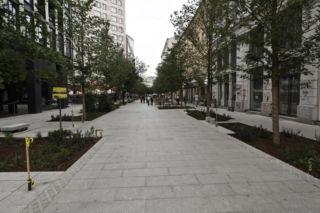 Fontanna w miejscu tunelu na Złotej. Trwają ostatnie prace