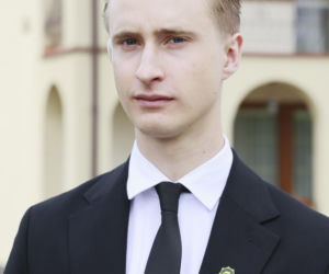 Na zdjęciach z planu Rancza zabrakło Olbrychskiego! Za to Lucy kwitnie, a Żak z Barcisiem stają w szranki