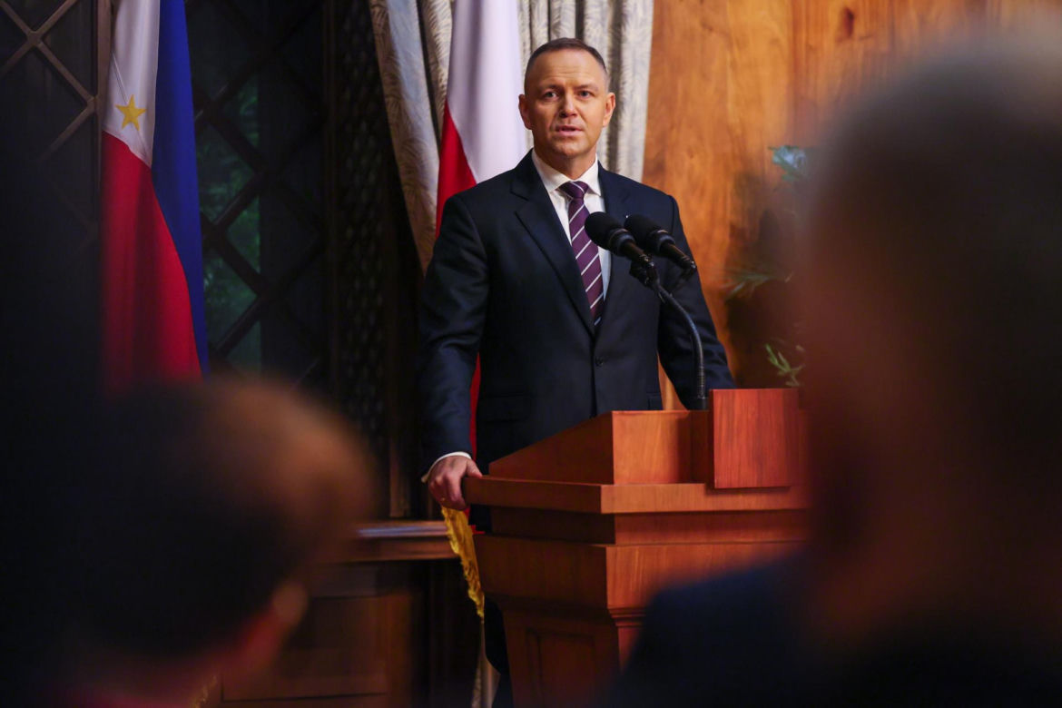 Karol Nawrocki z żoną na historycznych rozmowach na Filipinach