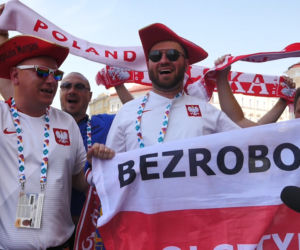 Piękny doping kibiców przed meczem ze Szwecją