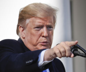 Protesty i pozwy po decyzji Trumpa