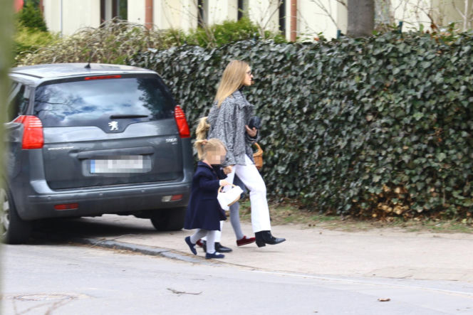 Kasia Tusk z córkami z koszyczkiem przyjechali do Donalda