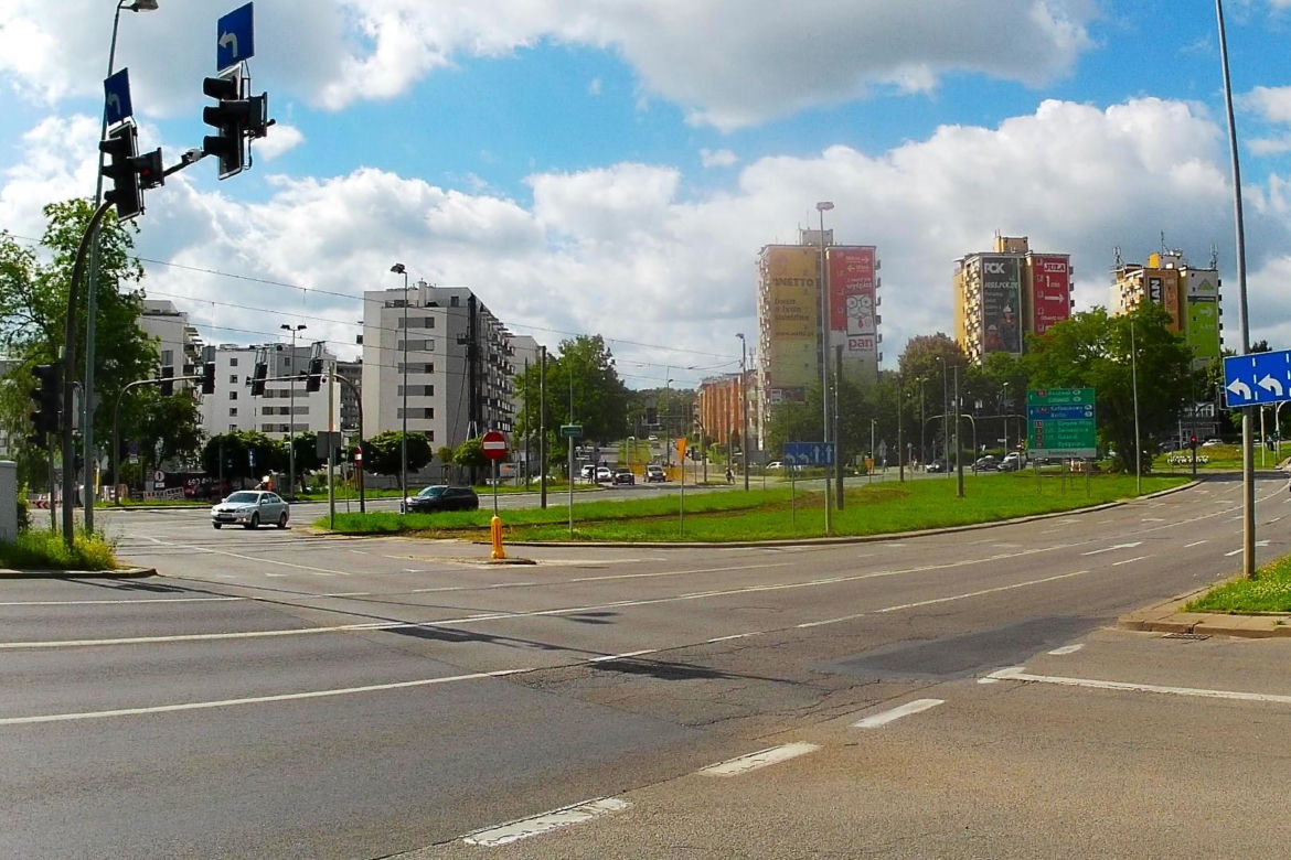 Plac Szyrockiego jest przekleństwem pieszych. Radny interweniuje