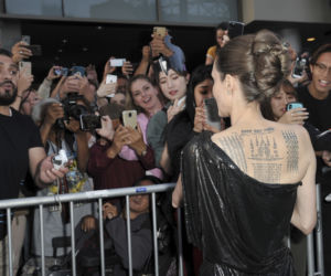 Angelina Jolie na premierze filmu Czarownica 2
