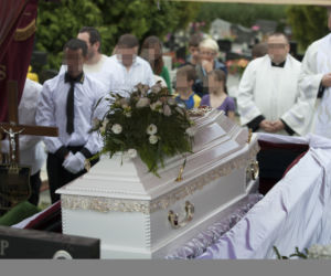 Potwór zgnije w więzieniu