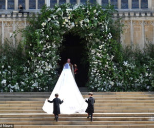 SUKNIA ŚLUBNA MEGHAN MARKLE - ŚLUB Z KSIĘCIEM HARRYM.