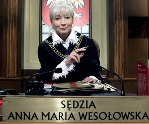 Pamiętacie sędzię Annę Marię Wesołowską? Tak dziś wygląda gwiazda telewizji. Aż trudno uwierzyć, że ma 71 lat!