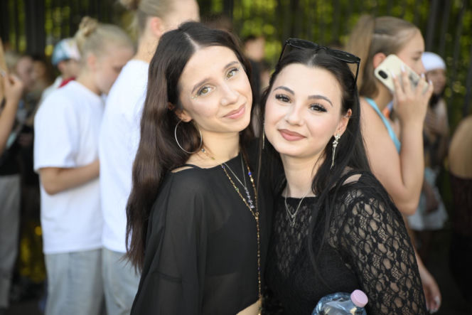 Drugi koncert The Weeknd w Warszawie. Najwierniejsi fani nie przestraszyli się morderczego upału. Znajdź się na zdjęciach