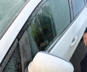 Jazda nieodśnieżonym samochodem jest niedozwolona