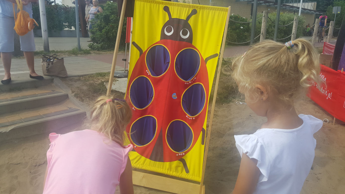 Biblioteka przy plaży w Dąbrowie Górniczej