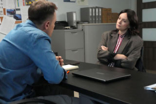 Barwy szczęścia, odcinek 3330: Natalia pogrąży Cezarego podczas przesłuchania? Majak w końcu weźmie na celownik ją i Kodura - ZWIASTUN