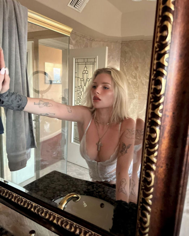 Szok! Siostra Kate Moss obudziła się po imprezie z tatuażem na twarzy
