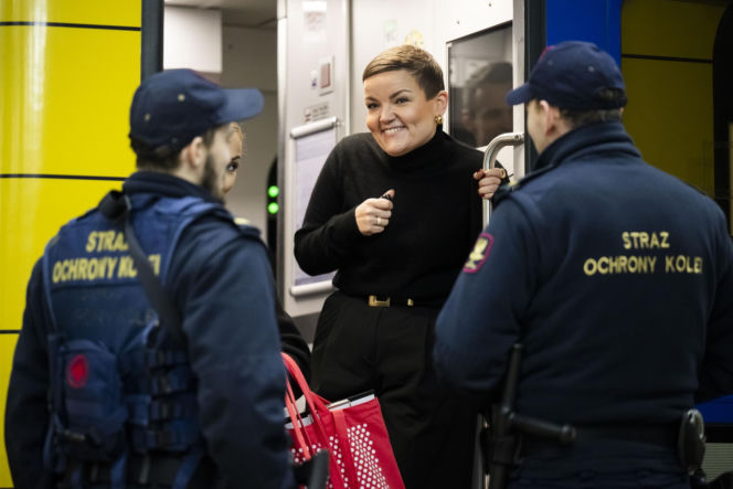 Minister kultury ruszyła na świąteczne zakupy