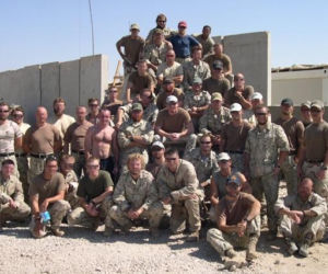 Przestrzelony hełm „Sikora”