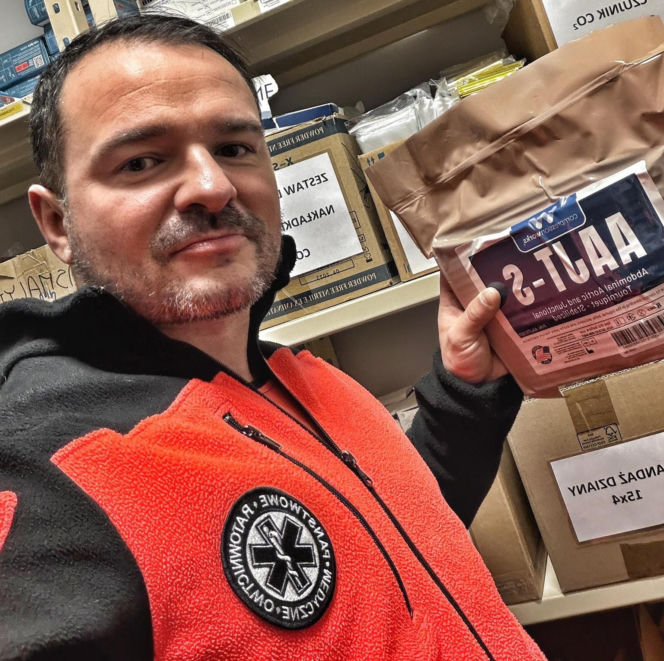 Przestrzelony hełm „Sikora”