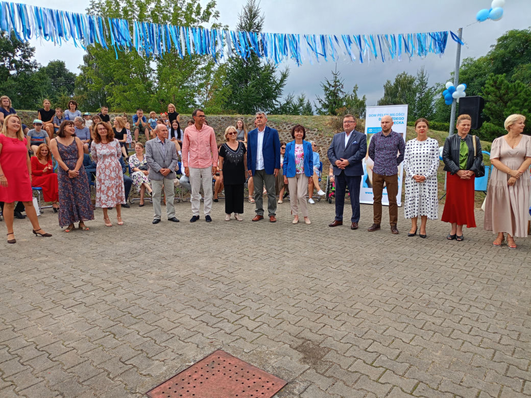 Jubileusz 25-lecia siedleckiej SOS Wioski Dziecięcej był okazją do wspólnej zabawy i wręczenia prezentów i pamiątek dla osób zaangażowanych w program