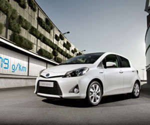 TOYOTA YARIS HYBRID
