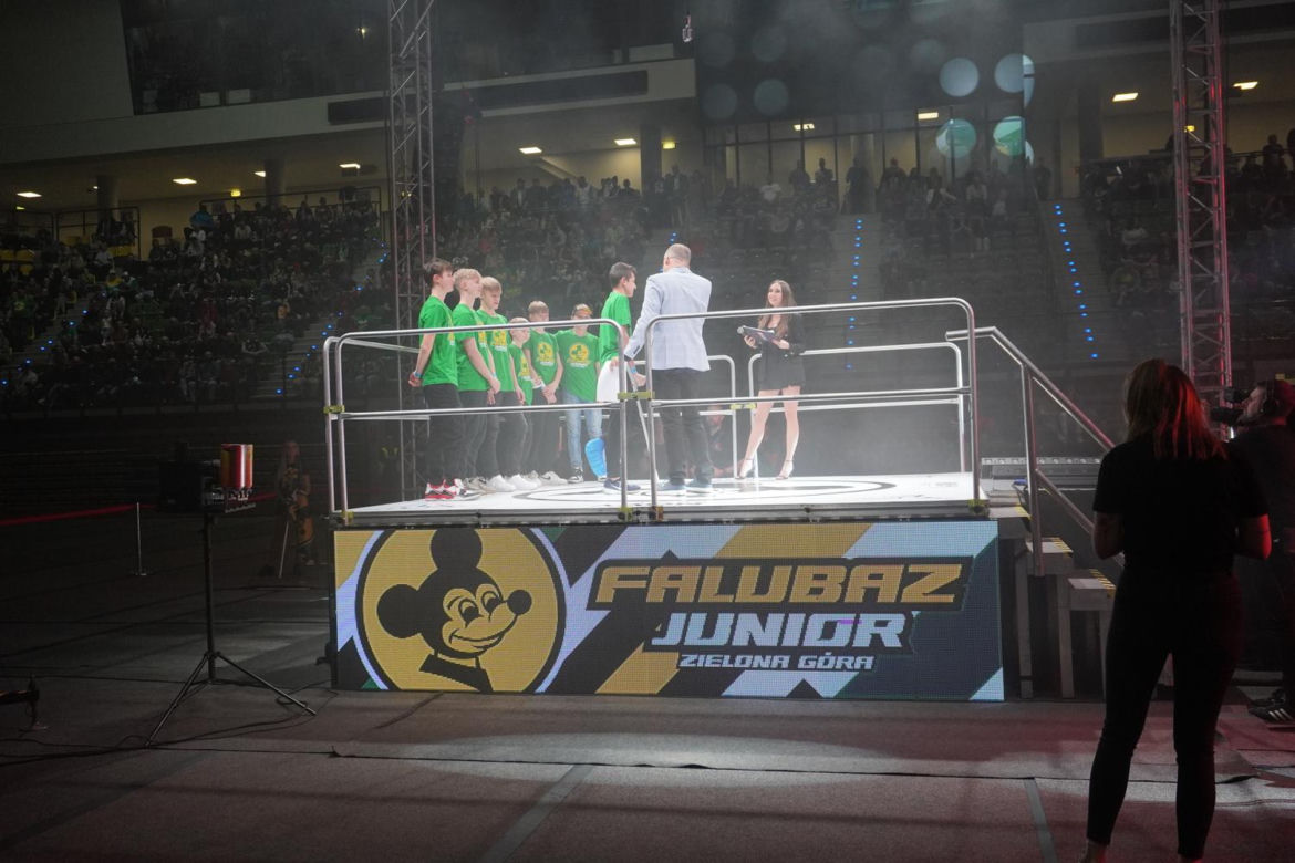 Prezentacja KSF Falubazu 2024. Wielka feta w CRS w Zielonej Górze.  Jak wygląda nowy Kevlar?