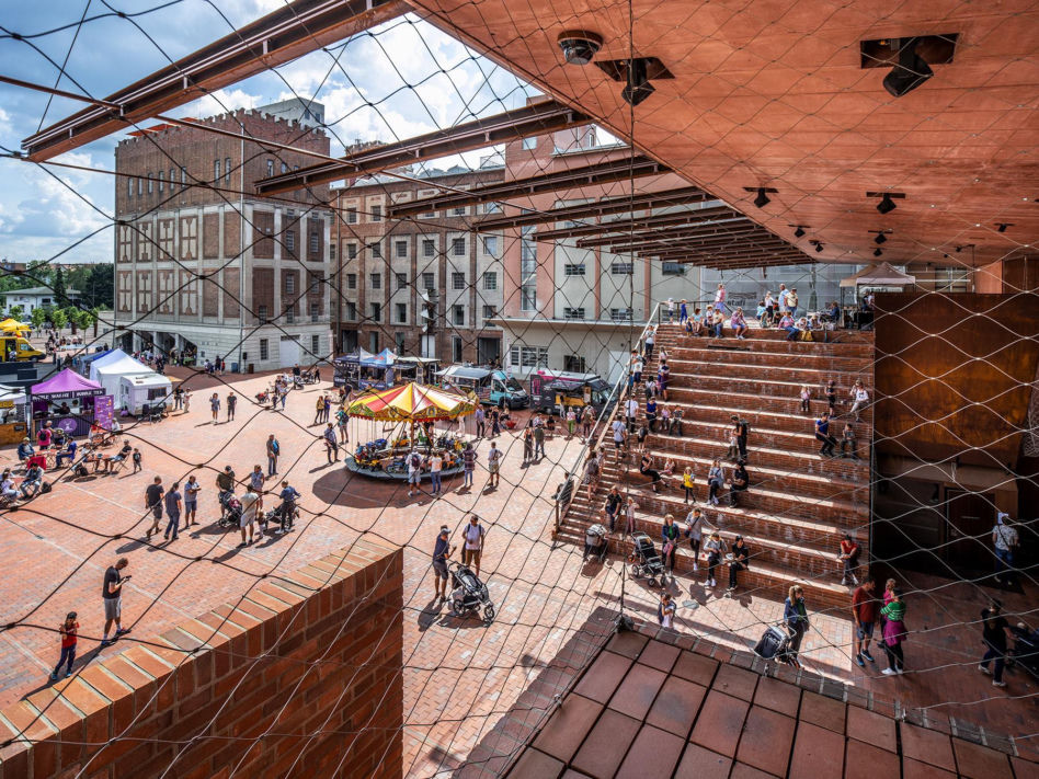 GAMPA i Przestrzeń Publiczna Młynów Automatycznych. Pardubice / Šépka architekti