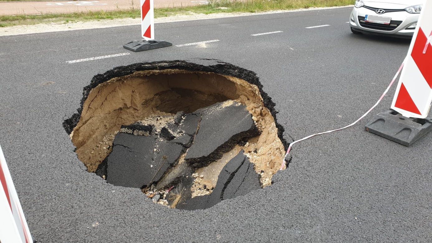  Kosztowała 35 mln złotych i po 8 latach się zepsuła. Co dalej z obwodnicą Kleszczowa?