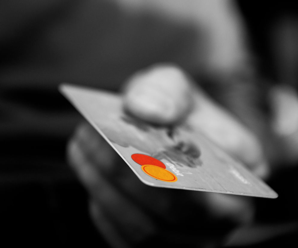 Zgubienie karty płatniczej może mieć poważne finansowe konsekwencje (zdjęcie poglądowe)