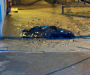 Tragedia w Warszawie. Wyszedł na oblodzony balkon, poślizgnął się i spadł. Nie żyje