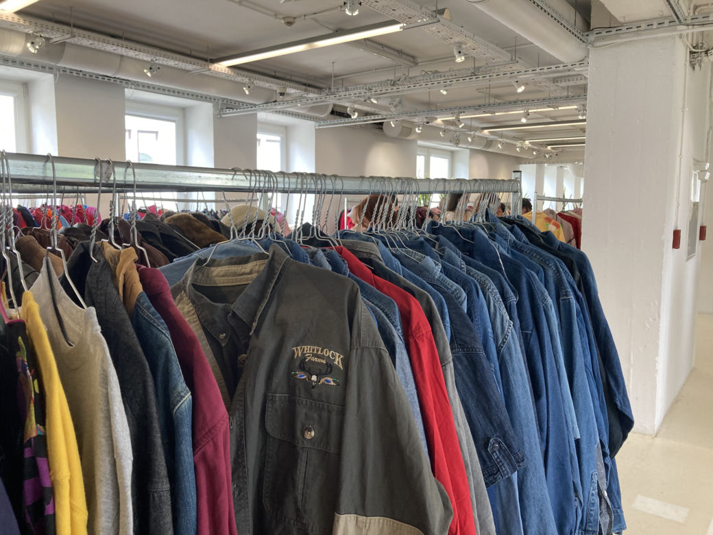 Trwa market ubrań vintage w Warszawie. Największe takie wydarzenie w Europie