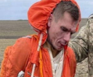 Rosyjski samolot zestrzelony! Piloci na kolanach błagali o litość 