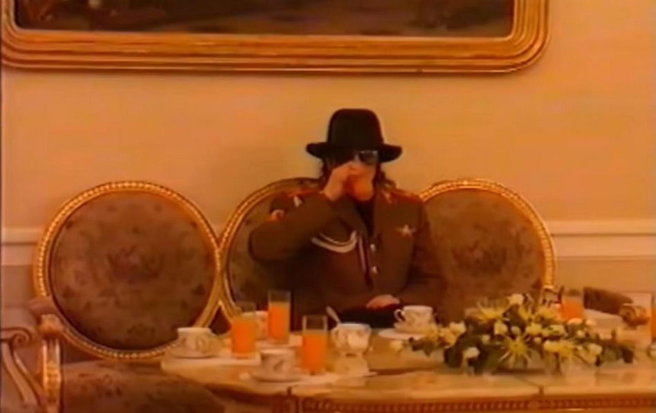 Michael Jackson zmarł 16 lat temu. Gdy odwiedził Polskę, wszyscy wstrzymali oddech. Te zdjęcia zachwycają