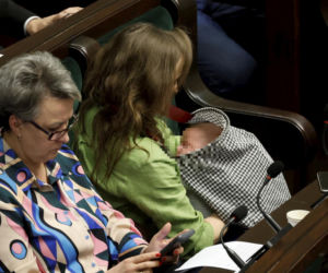 Bosakowie przyszli do Sejmu ze Stefankiem