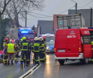 Na miejscu pracowały wozy z jednostki OSP w Lewinie Brzeskim