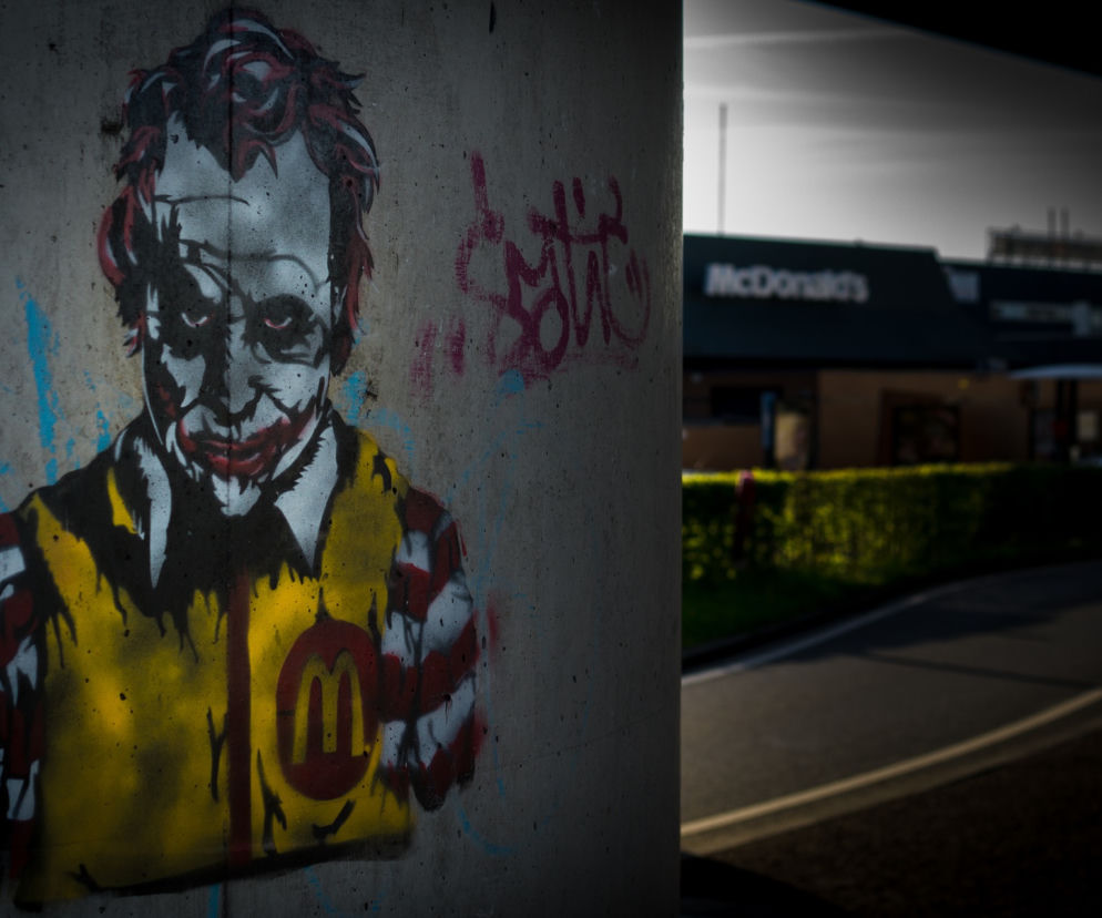 McDonald's idzie na wojnę z klientami bez maseczek. Będzie wzywana policja