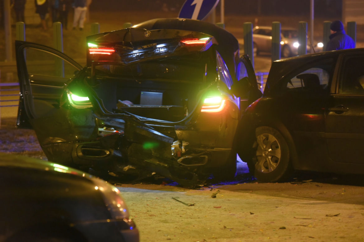 Antoni Macierewicz miał wypadek - jechał limuzyną BMW 750Li xDrive