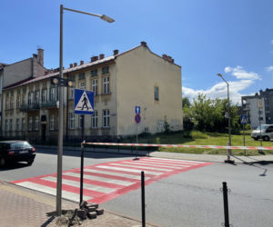 Bezpieczne przejście dla pieszych na skrzyżowaniu ul. Mickiewicza i al. Wolności