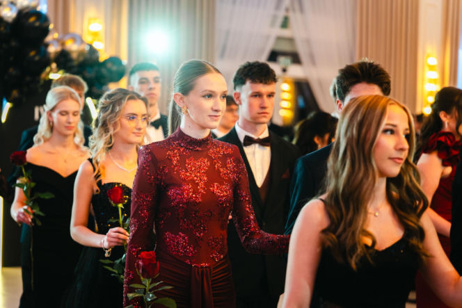 Studniówka 2026 młodzieży z IV LO im. Hetmana Stanisława Żółkiewskiego w Siedlcach